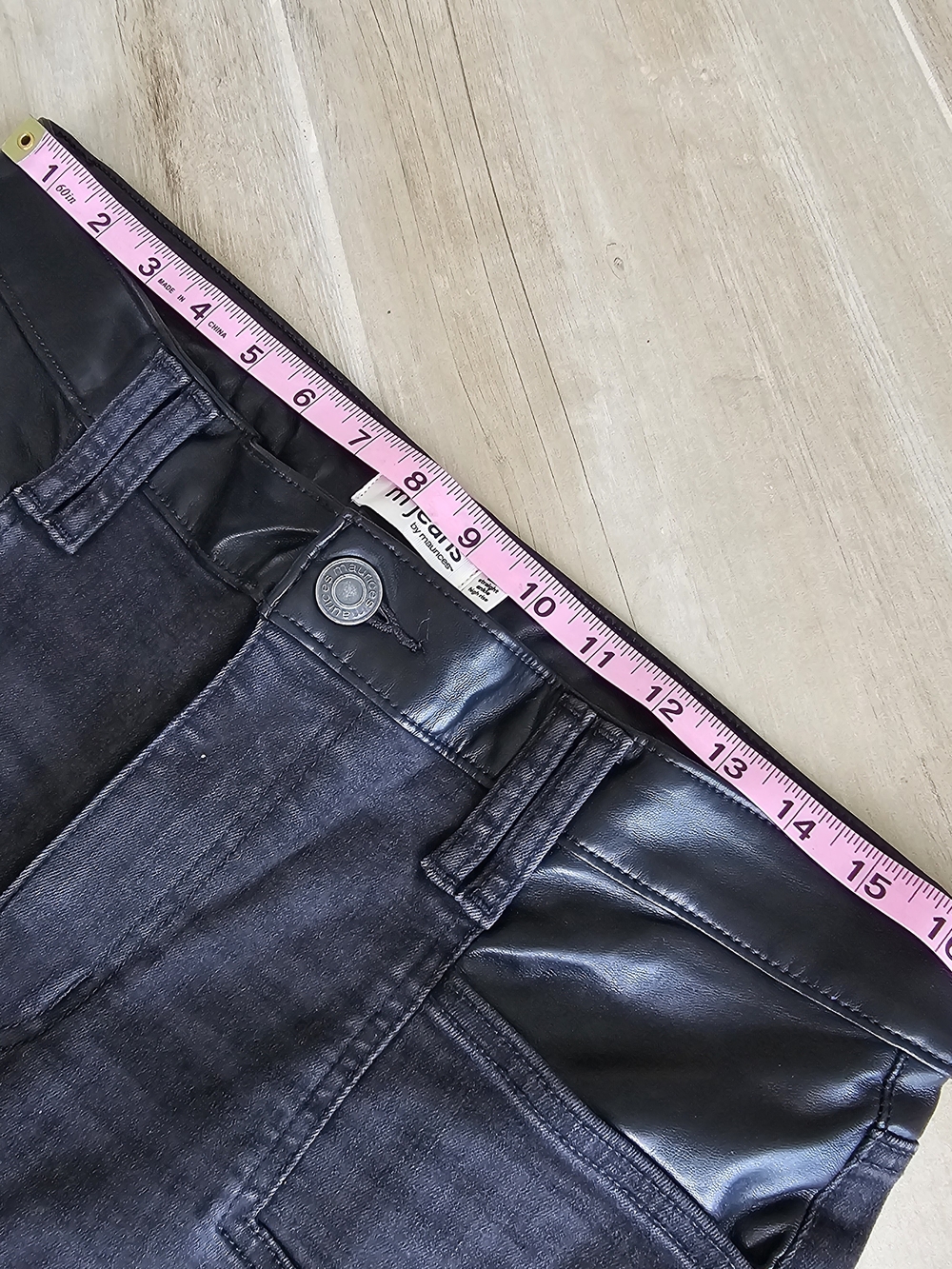 Maurices m Jeans Women's Black Cropped Jeans With Leather Yoke Size 14 - Picture 4 of 7